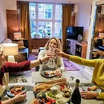 Cocoa River - Quiet Centre, Close To The Shambles, On The River, Two Bed, Two Bath, Allocated Parking Apartmán York