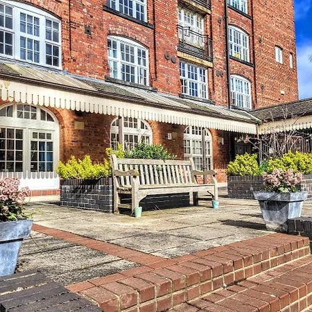 Apartament Cocoa River - Quiet Centre, Close To The Shambles, On The River, Two Bed, Two Bath, Allocated Parking