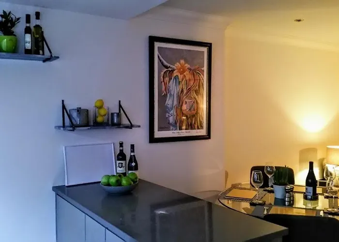 Cocoa River - Quiet Centre, Close To The Shambles, On The River, Two Bed, Two Bath, Allocated Parking York