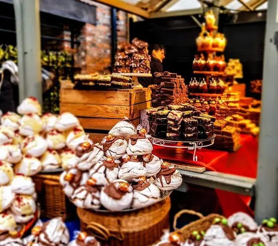 Cocoa River - Quiet Centre, Close To The Shambles, On The River, Two Bed, Two Bath, Allocated Parking * York