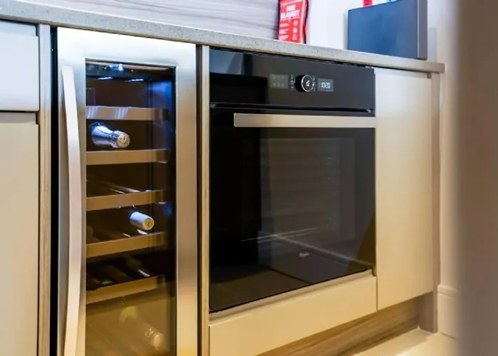 Apartament Cocoa River - Quiet Centre, Close To The Shambles, On The River, Two Bed, Two Bath, Allocated Parking