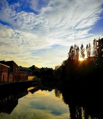 Cocoa River - Quiet Centre, Close To The Shambles, On The River, Two Bed, Two Bath, Allocated Parking Lejlighed